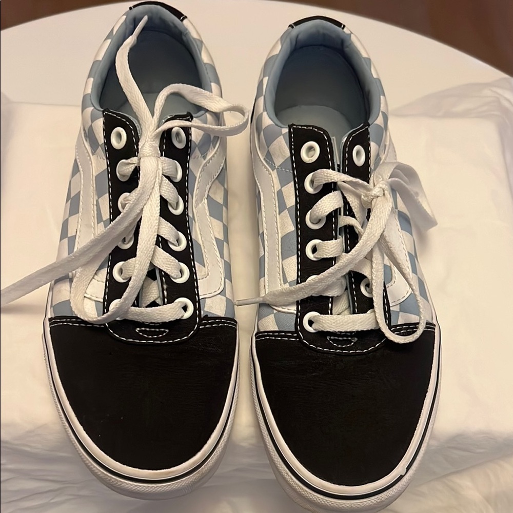 Vans Black and White Sneakers with Iconic Side Stripe
